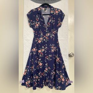 Wild Fable Button Up Navy Blue Floral Dress- size small